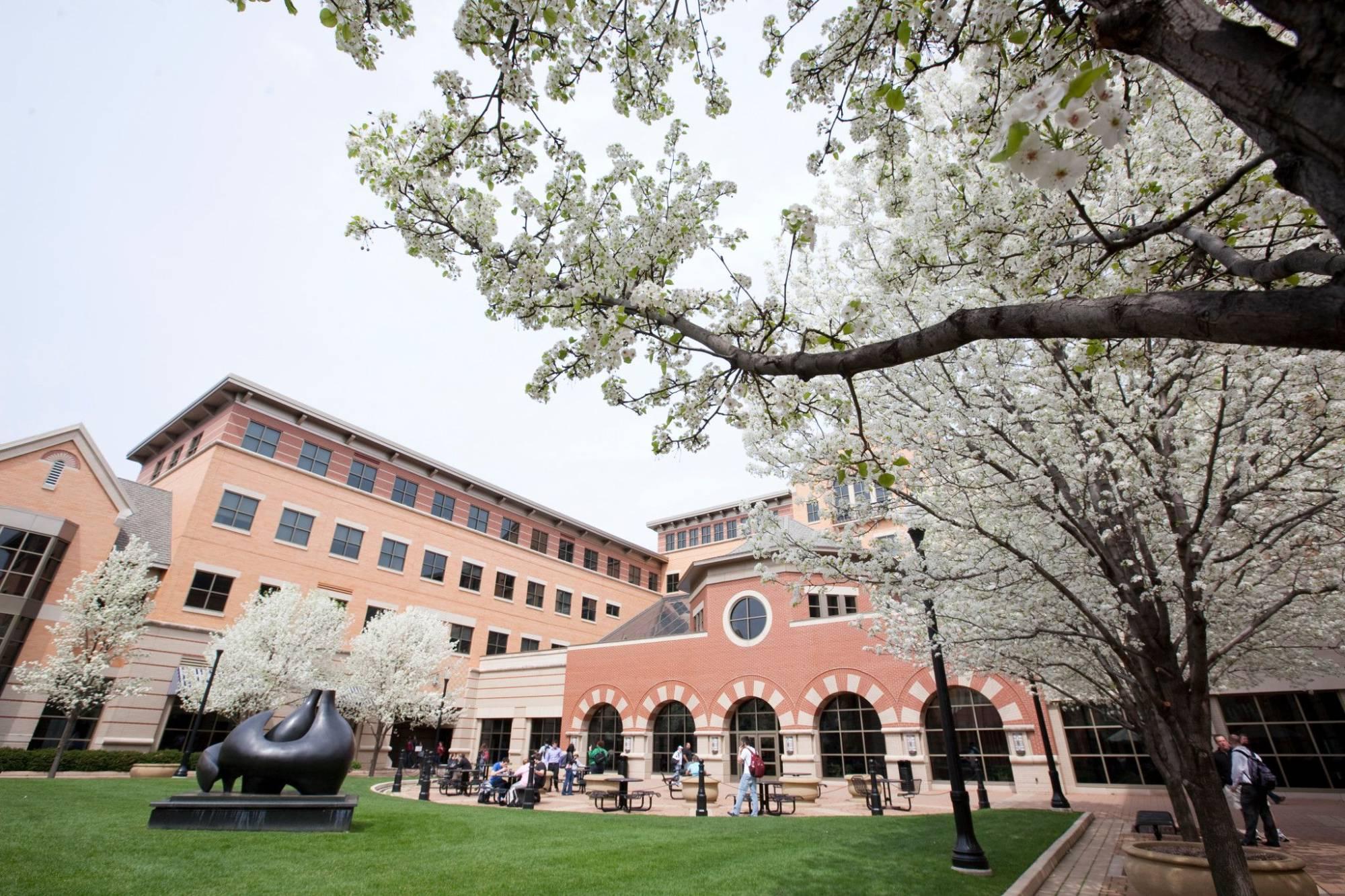 photo of devos building on pew campus from view of courtyard